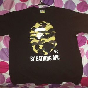 ⚠️SOLD ON MECCARI⚠️ Bape Camo Tshirt (L)